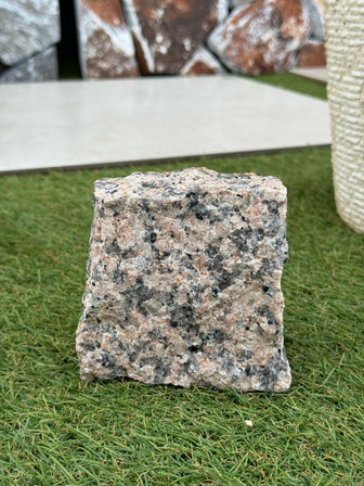 Pavé Granit Rustique 10×10×5cm