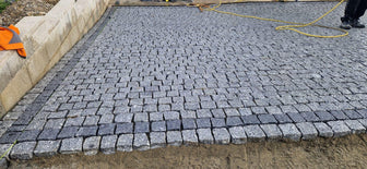 Pavé Granit Rustique 10×10×5cm