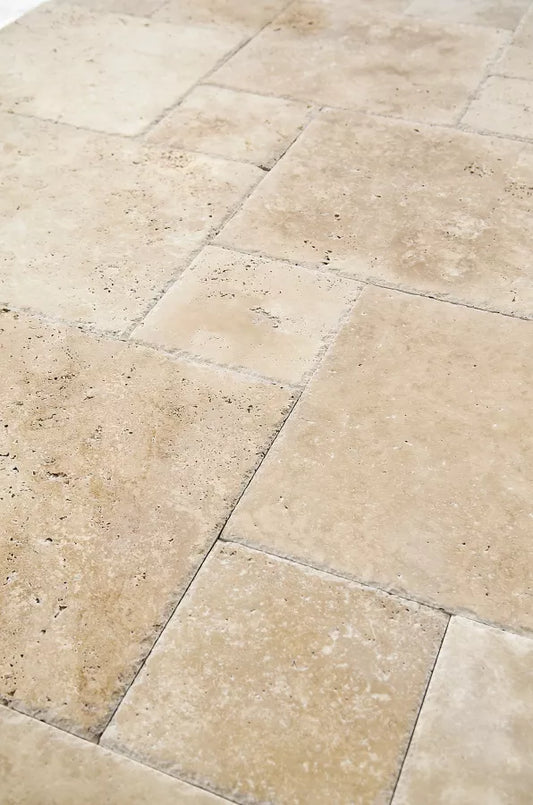 Travertin martelé effet vieilli Light mix opus - 1er choix - opus x 1.2cm