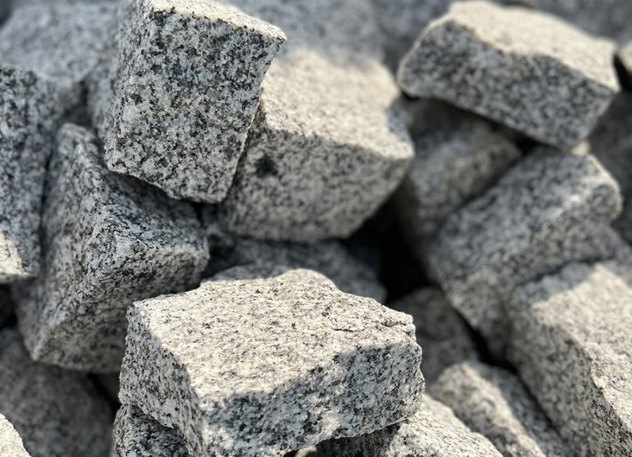 Pavé Granit Rustique 10×10×5cm